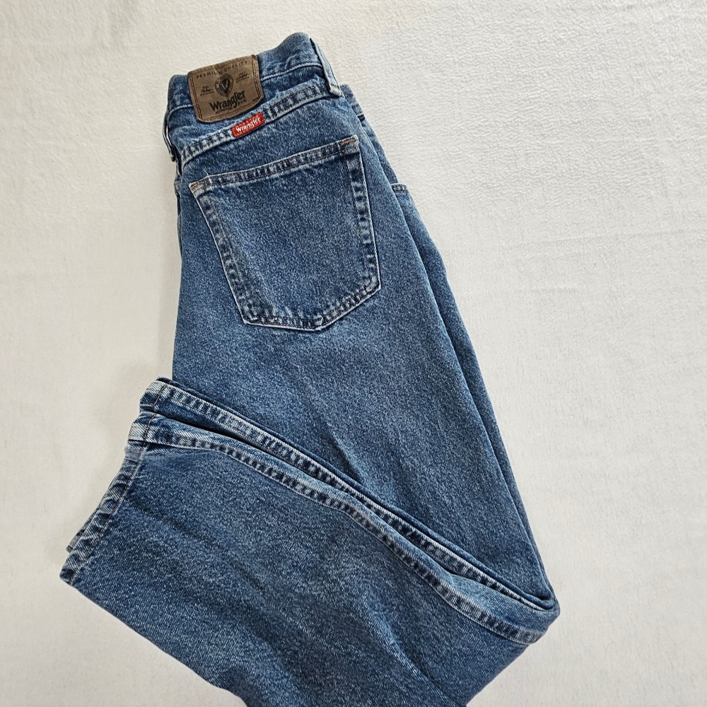 Wrangler Hero Authentic Jeans Mens 33x30 Reg. Fit Straight Leg Medium Wash Denim - Picture 11 of 11
